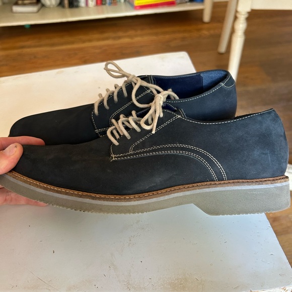 Dark Blue Suede Shoes - Stylish shoes with Classic Design by Wallin & Bros Alden x Brogue  main image 3